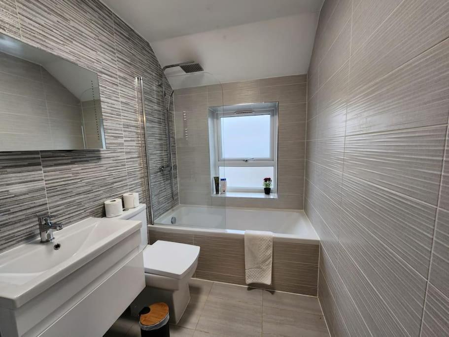 Horizon House, Modern 2-Bedroom Flat 2, Parking, Netflix, אוקספורד מראה חיצוני תמונה